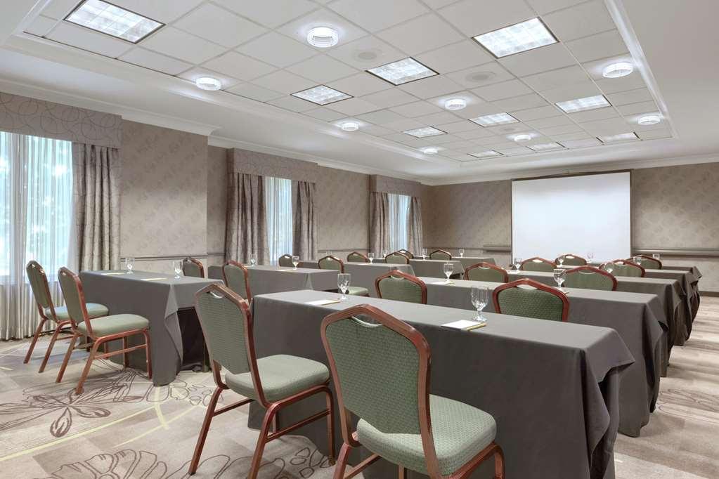 Hilton Garden Inn Springfield Instalações foto